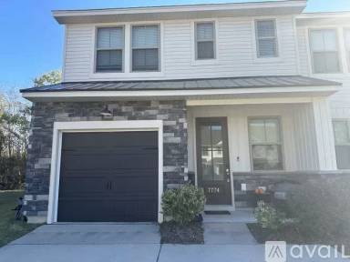 Main picture of 7774 Park Gate Dr