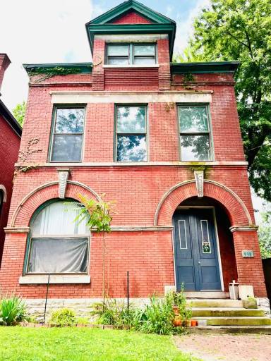 Main picture of 938 S 6th St