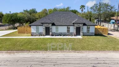 Main picture of 318 W New Hampshire St