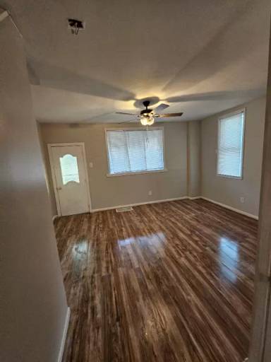 Main picture of 4913 Knorr St