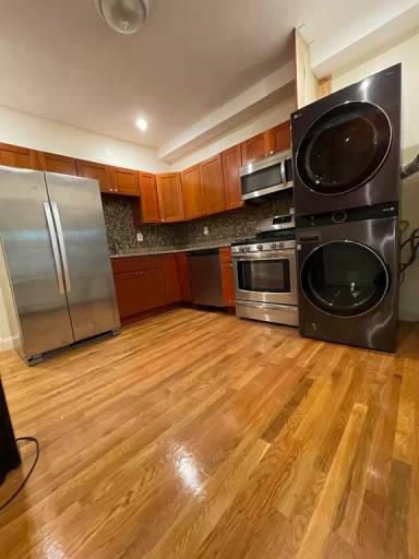 Main picture of 45 School St