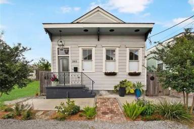 Main picture of 2013 Foucher St