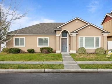 Main picture of 540 Fort St