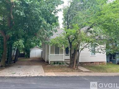 Main picture of 253 W Watson St