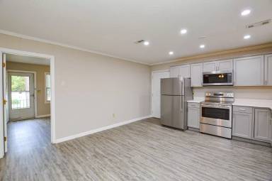 Main picture of 331 Friendship Dr