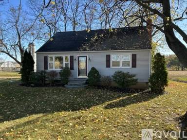 Main picture of 13 N Soudersburg Rd