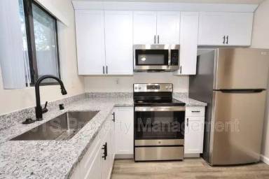 Main picture of 5856 Alorn Ln