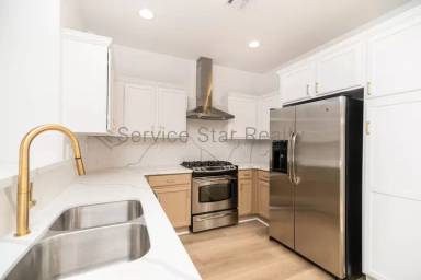 Main picture of 3977 E Cat Balue Dr