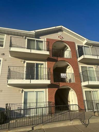 Main picture of 1645 NE Merman Dr