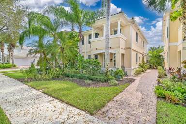 Main picture of 15357 Laughing Gull Ln