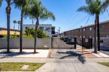 Main picture of 16230 Cornuta Ave