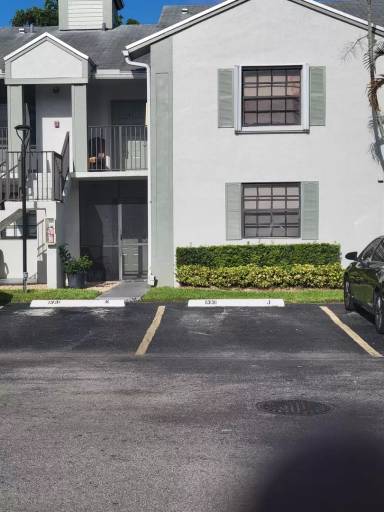 Main picture of 1331 S Franklin Ave