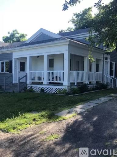 Main picture of 5575 W Ridge Rd