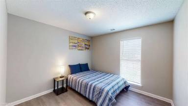 Main picture of 7381 Chads Cir