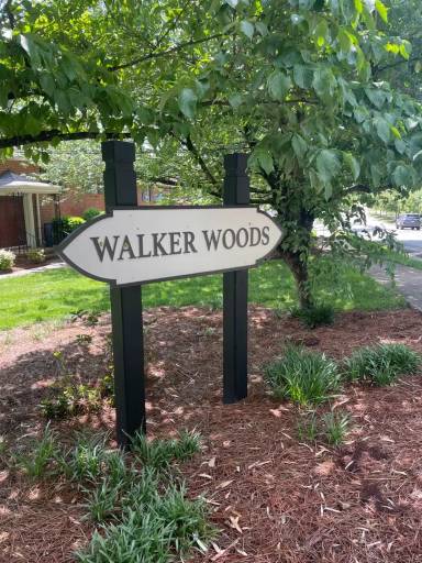 Main picture of 4121 Walker Rd