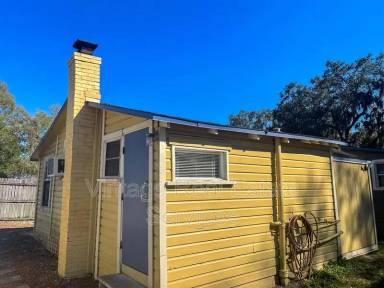 Main picture of 309 W Comanche Ave