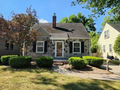 Main picture of 1828 Bowers St