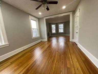 Main picture of 42 Dehart Pl
