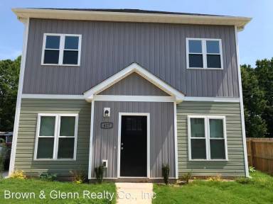 Main picture of 425 Centerfield Dr