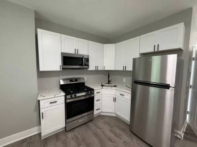 Main picture of 1825 River Ave