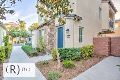 Main picture of 8653 Festival St