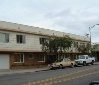 Main picture of 819 E 4th St