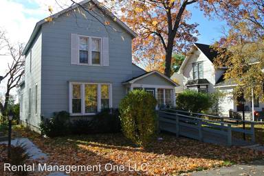 Main picture of 432 Webster St