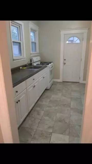 Main picture of 1551 Campbell St