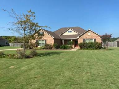 Main picture of 80 Mon Louis Ct