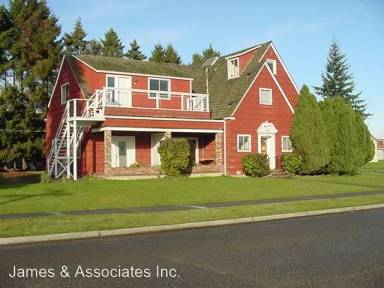 Main picture of 306 S Oak St
