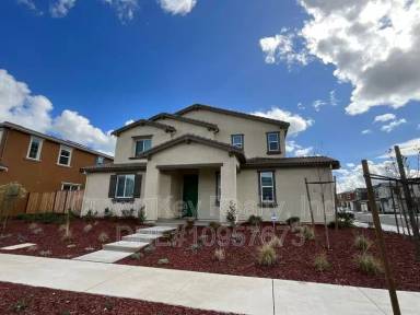 Main picture of 7236 Diamond Ave