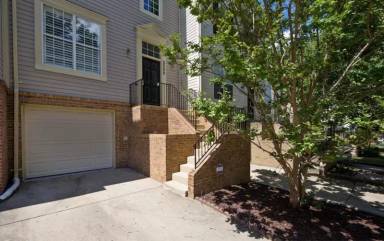 Main picture of 2333 Massanutten Dr