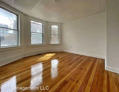 Main picture of 185 Oakland St