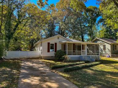 Main picture of 2981 Lowrance Dr