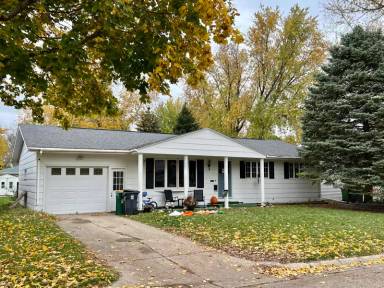 Main picture of 502 W Thomas Ave