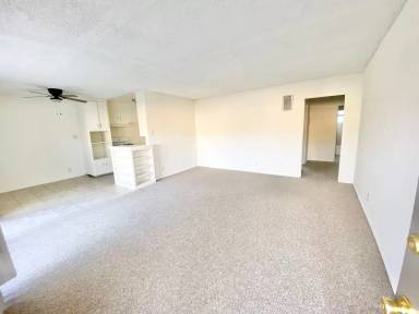 Main picture of 21809 Lanark St