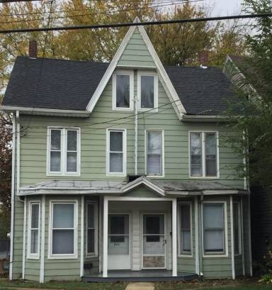 Main picture of 211 E Orange St