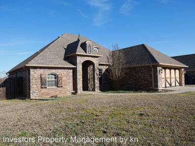 Main picture of 12207 Lynwood Dr