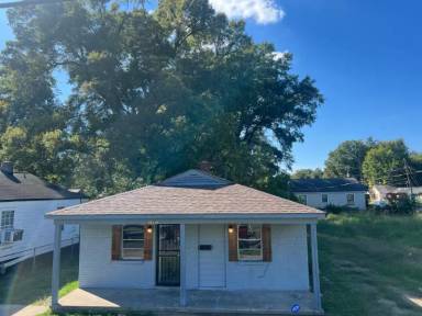 Main picture of 1591 Boxwood St
