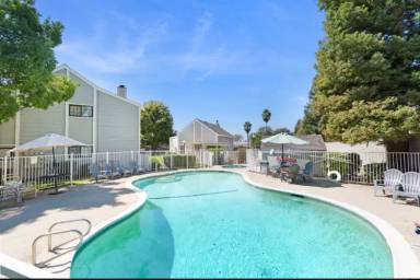 Main picture of 7417 Auburn Oaks Ct