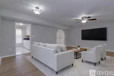 Main picture of 425 Rennie Ct