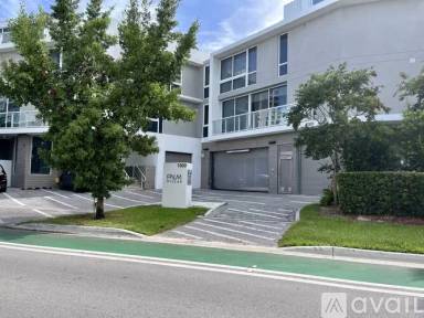 Main picture of 1000 99th St