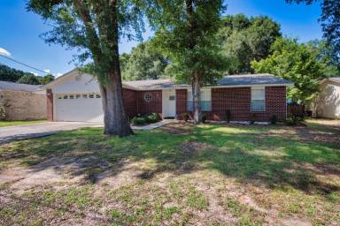 Main picture of 5499 Chantilly Cir