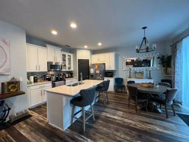 Main picture of 1110 Victoria Glen Dr