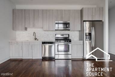 Main picture of 4428 N Sheridan Rd