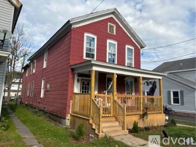 Main picture of 414 W Court St