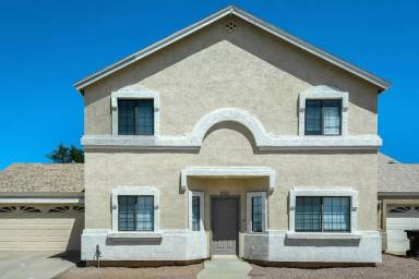 Main picture of 2028 W Columbine Dr