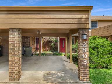 Main picture of 2803 Oakside Dr