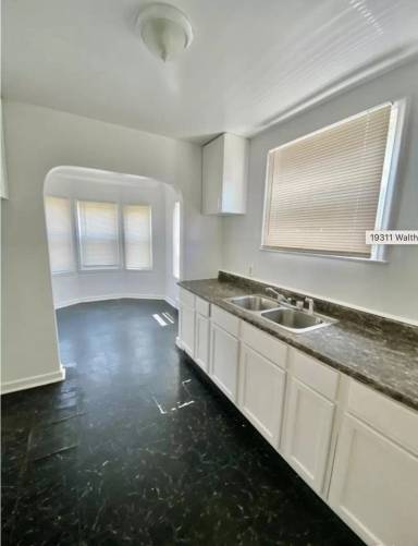 Main picture of 19311 Waltham St