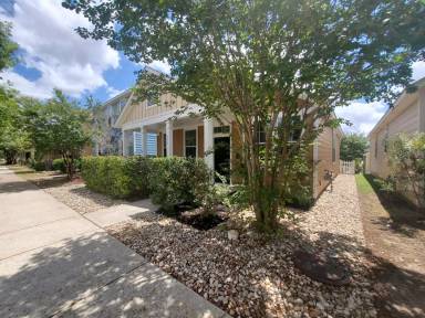 Main picture of 427 McGarity
